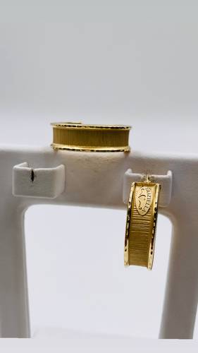 GOLD EARINGS K18