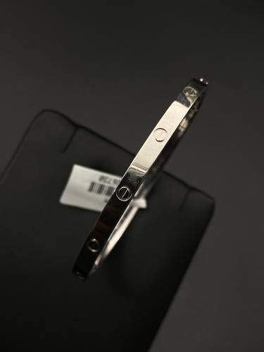 سوارة ذهب أبيض عيار 18 