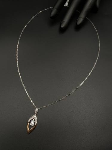 WHITE GOLD NECKLACE K18