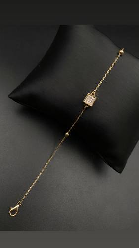 GOLD BRACELET K18