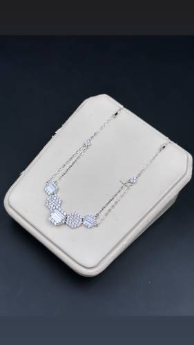 WHITE GOLD NECKLACE K18