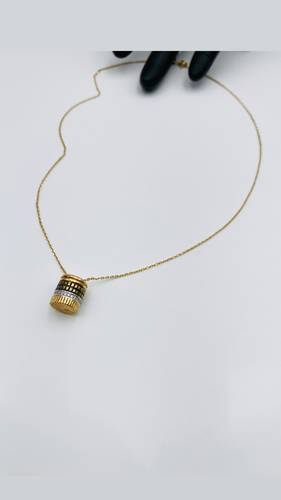 YELLOW GOLD NECKLACE K18