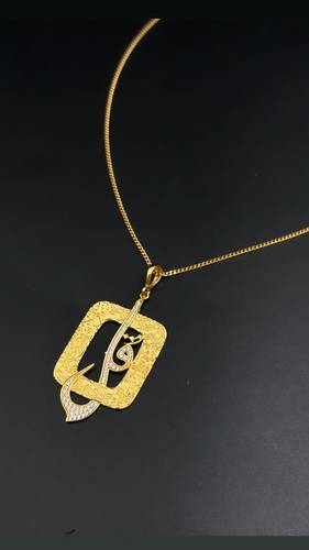 عقد ذهب عيار 21