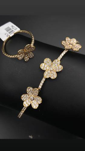 GOLD BRACELET WITH RING K18