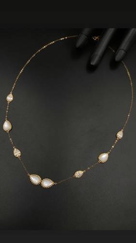 عقد ذهب أصفر عيار 18
