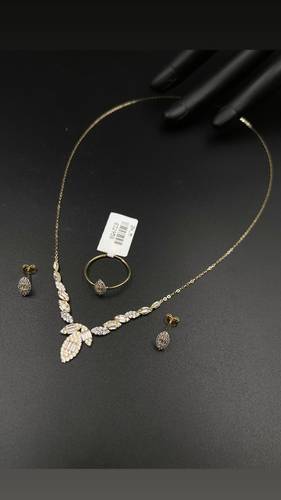 YELLOW GOLD HALF SET K18