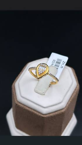 YELLOW GOLD RING 18K