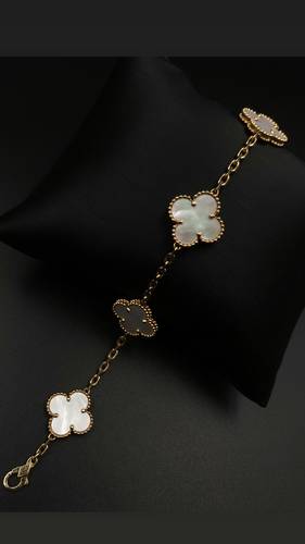 GOLD BRACELET K18