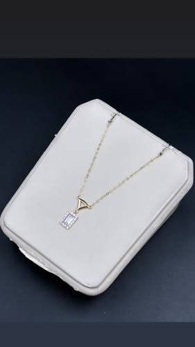 YELLOW GOLD NECKLACE K18