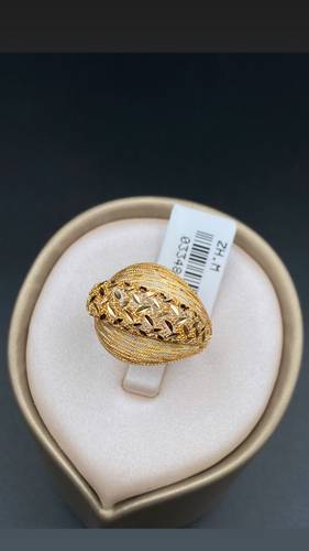 YELLOW GOLD RING K21