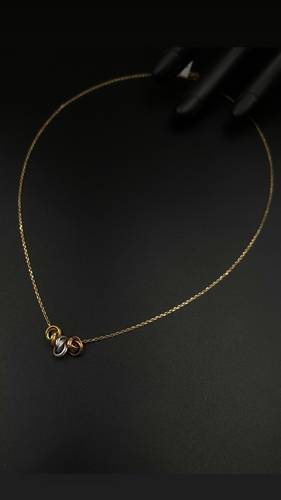 YELLOW GOLD NECKLACE K18
