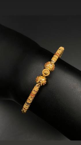 GOLD BRACELET K21