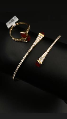 GOLD BRACELET WITH RING K18