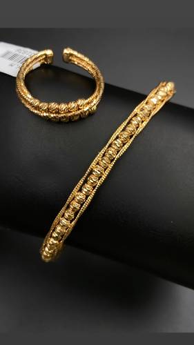 سوارة مع خاتم ذهب عيار 21