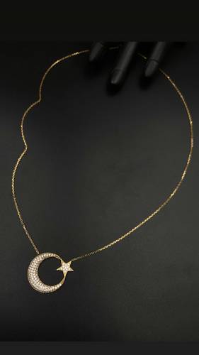 YELLOW GOLD NECKLACE K18