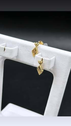 GOLD EARRINGS K18
