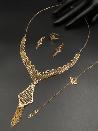 طقم ذهب عيار 21