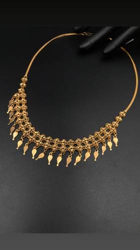 GOLD SHORT NECKLACE K21