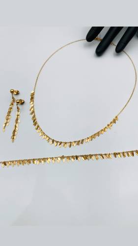 YELLOW GOLD HALF SET K18