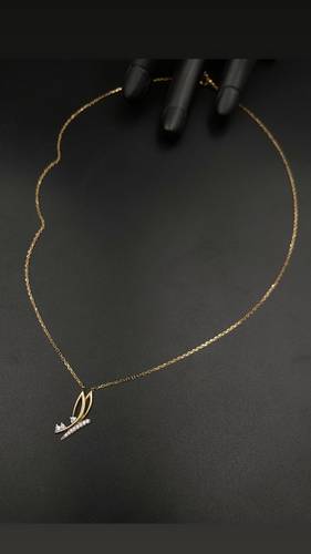 GOLD NECKLACE K18