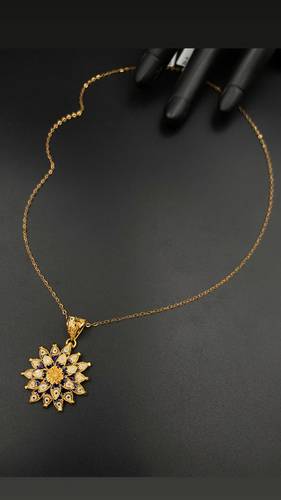 YELLOW GOLD NECKLACE K21