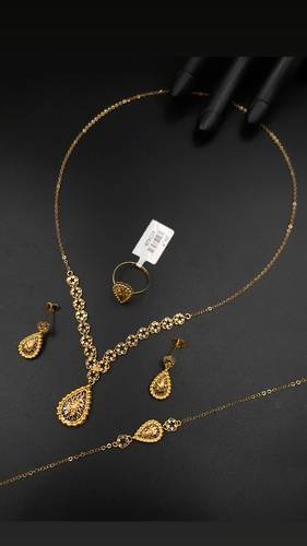 YELLOW GOLD SET K21