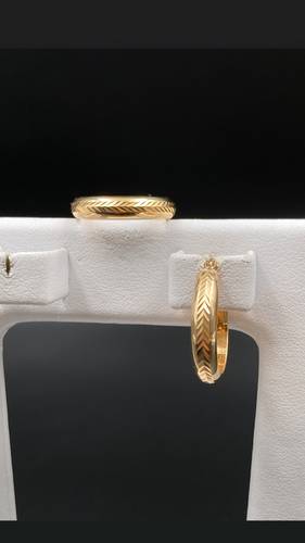 GOLD EARINGS K18