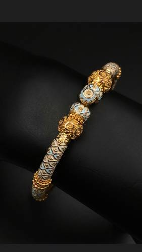 GOLD BRACELET K21