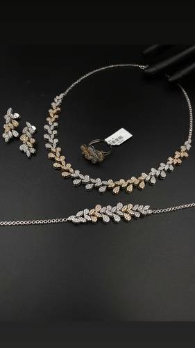 WHITE GOLD SET K18