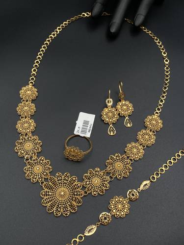 طقم ذهب أصفر عيار 21 
