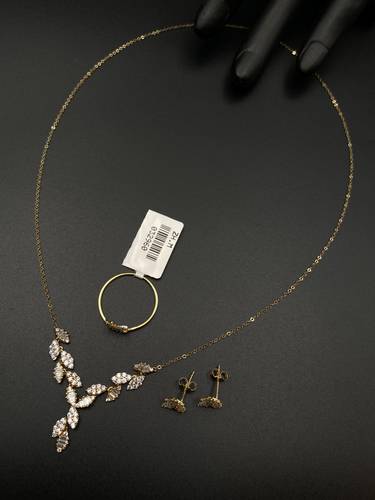 YELLOW GOLD HALF SET K18