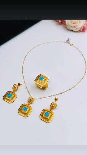 GOLD HALF SET K21