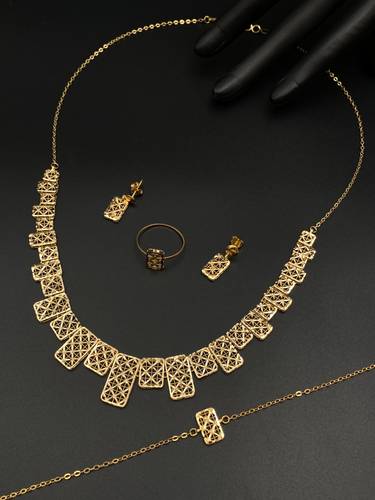 طقم ذهب عيار 21