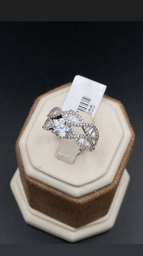 WHITE GOLD RING K18