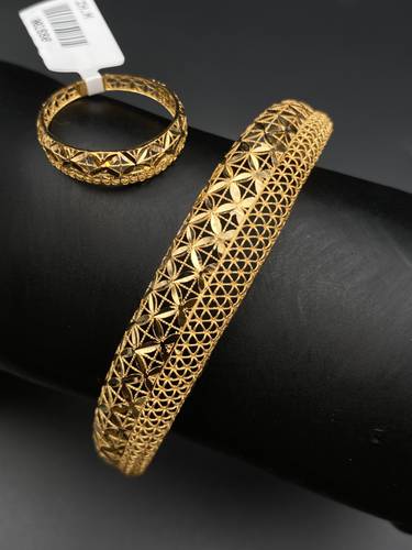 سوارة مع خاتم ذهب عيار 21 