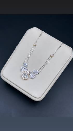 WHITE GOLD NECKLACE K18