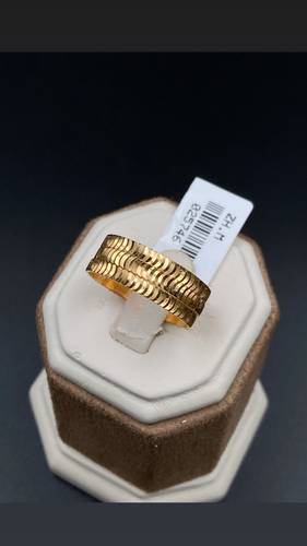 GOLD RING K21