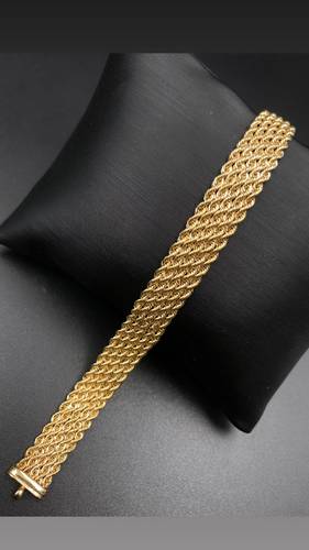 سوارة ذهب عيار 18