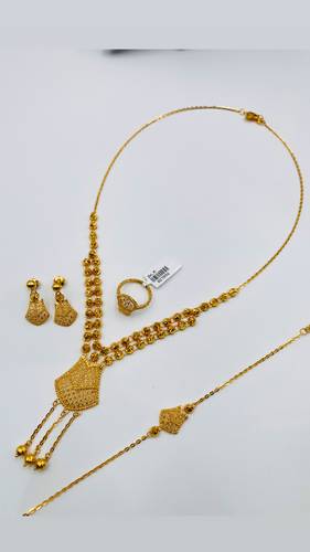 طقم ذهب عيار 21
