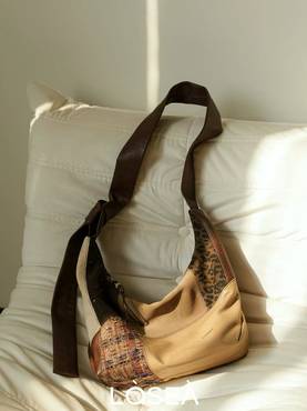 Terra Wild Hobo Bag
