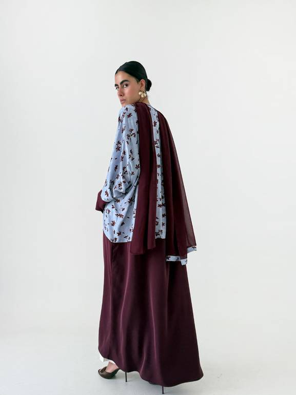 ذا هاف كب ، عنابي