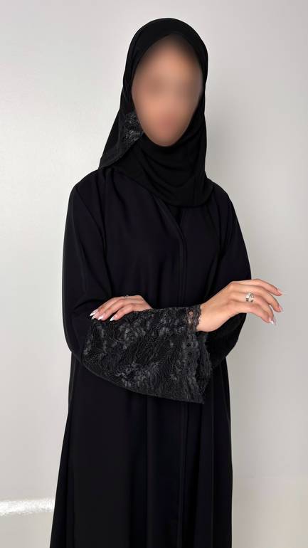 عباية كريب انترنت مع دانتيل على الكمام