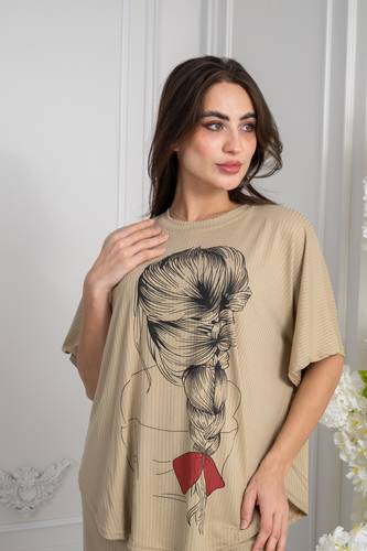 بيجامة نسائية نص كم فري سايز رقبة دائرية