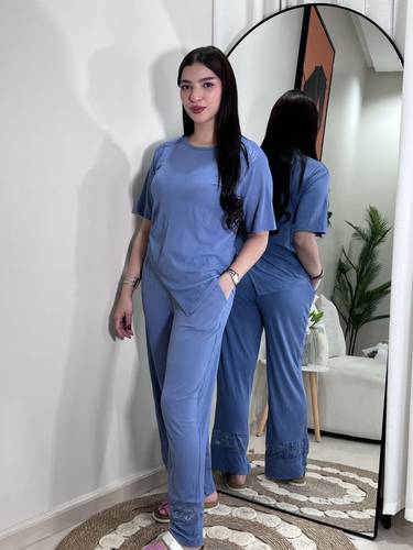 بجامة بيت نسائية دانتيل