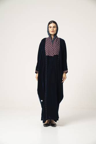 عباية مخمل باللون الكحلي - K516
