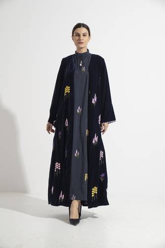 عباية مخمل باللون الكحلي - K399