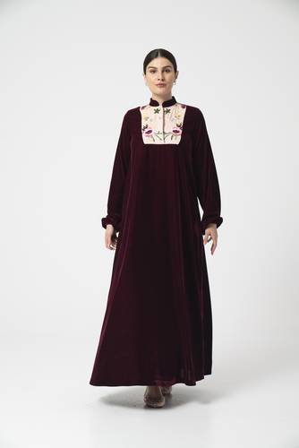 جلابية مخمل باللون العنابي - M175