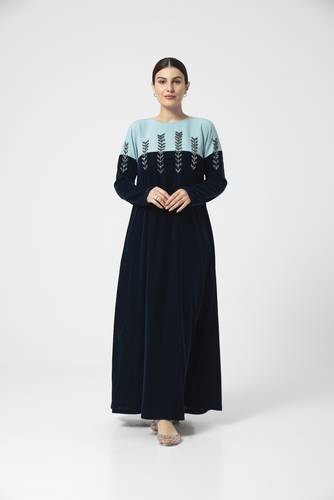 جلابية كريب مع مخمل - M176