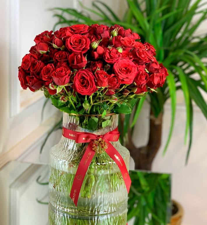 Red Vase1