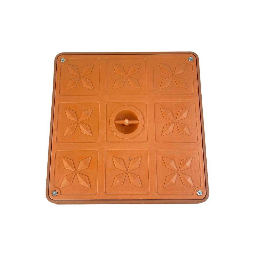 غطاء تفتيش بلاستيك 30×30 أحمر